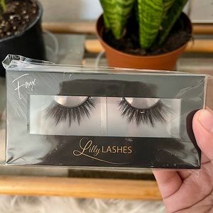 Lilly lashes: Miami Flare